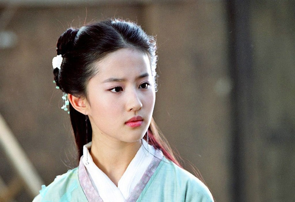 古裝劇同款「婢女頭」造型8：劉亦菲 飾演《仙劍奇俠傳》趙靈兒