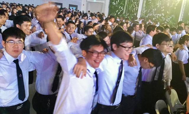 อุ่นใจ ! คณบดีสถาปัต ม.รังสิต ลงสังเกตการณ์ กิจกรรมรับน้อง มั่นใจไม่มีความรุนแรง