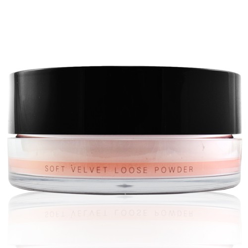 【商品規格】品牌：SUQQU 品名：晶采絲柔蜜粉 (內含粉撲)規格/容量：17g保存期限： 五年 貨源：真品平輸產地：日本【注意事項】●結帳方式：【超商取貨付款】【貨運】【貨到付款】【面交自取】●下標