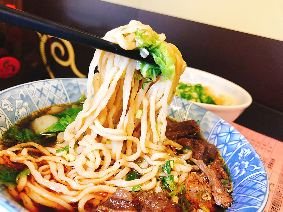 五掌櫃麵食館,桃鶯路美食,桃園八德美食,金豆腐,半個鍋,老陳家夫妻肺片,香納多鮮肉湯包,50巷麵店,阿琴蚵嗲,我不是他媽媽,桃園八德美食懶人包