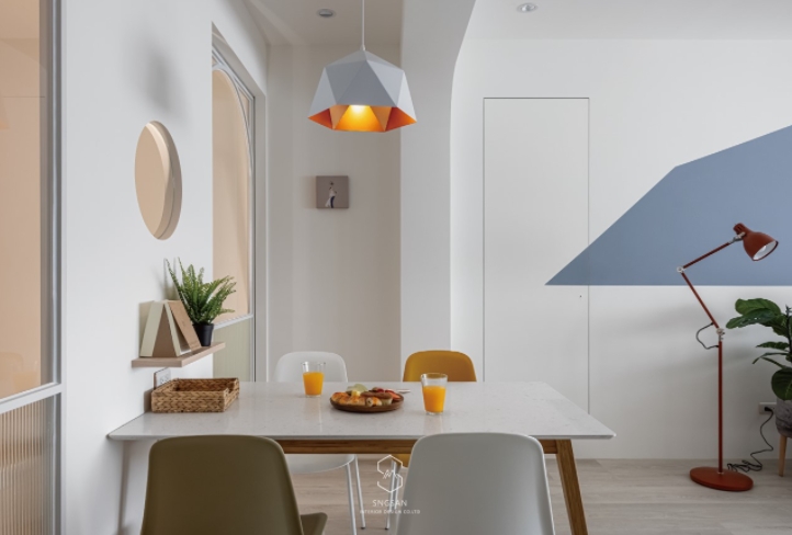 餐桌;桌墊;桌巾;鍋碗瓢盆;器皿;水果;植栽