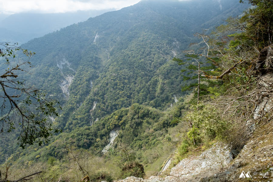 山女孩MelissaxMao冒險生活_戒茂司上嘉明湖三天兩夜_登山紀錄分享-20.jpg