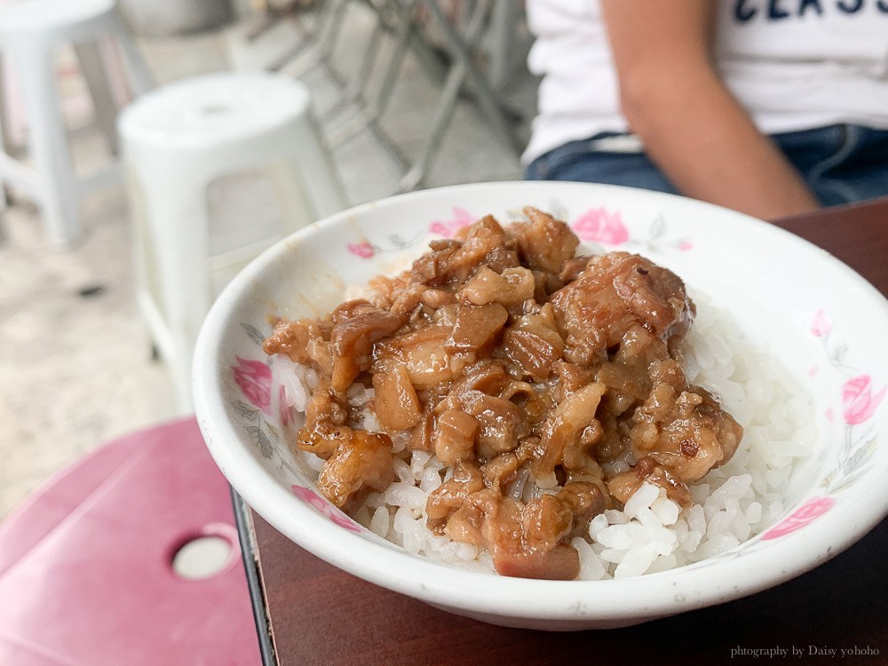 永華路‧虱目魚粥, 魚肚粥, 豬血湯, 米粉炒, 台南早餐, 在地早餐