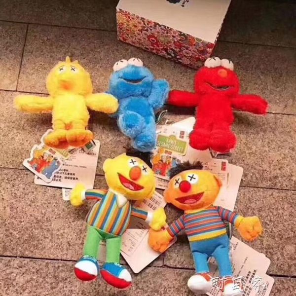 kaws芝麻街行動電源公仔玩偶卡通可愛超萌毛絨創意便攜行動電源 町目家