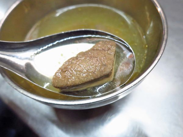 【台北美食】豬肝榮-網路極力推薦的脆口豬肝湯