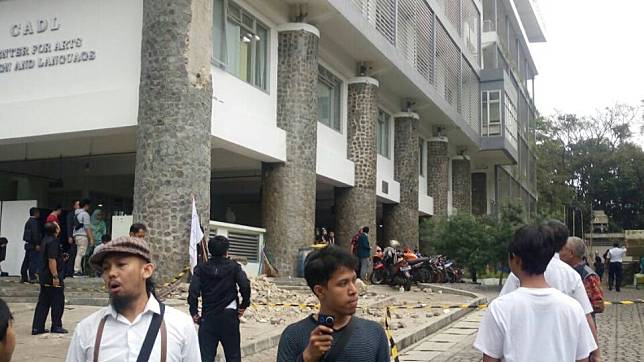 ITB: 5 Mahasiswa Terluka Akibat Dinding Bangunan Runtuh