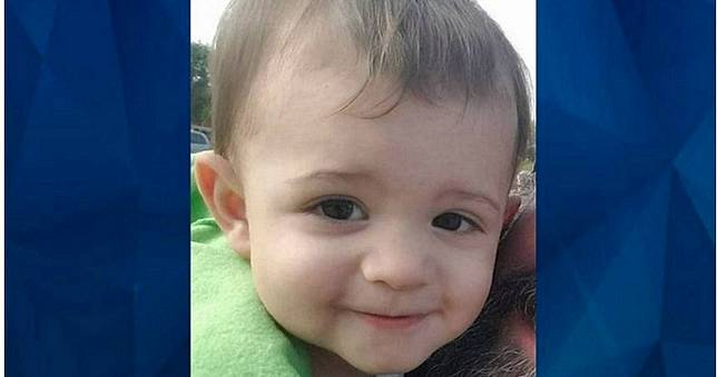 2歲男童不願吃熱狗　母親與男友「揮巴掌」打死他