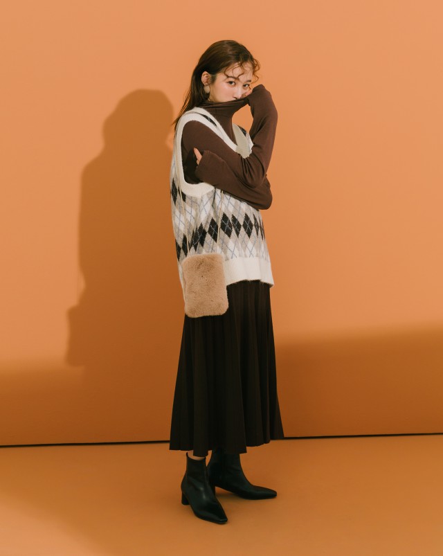 厚實針織面料/親膚柔軟/菱格紋造型