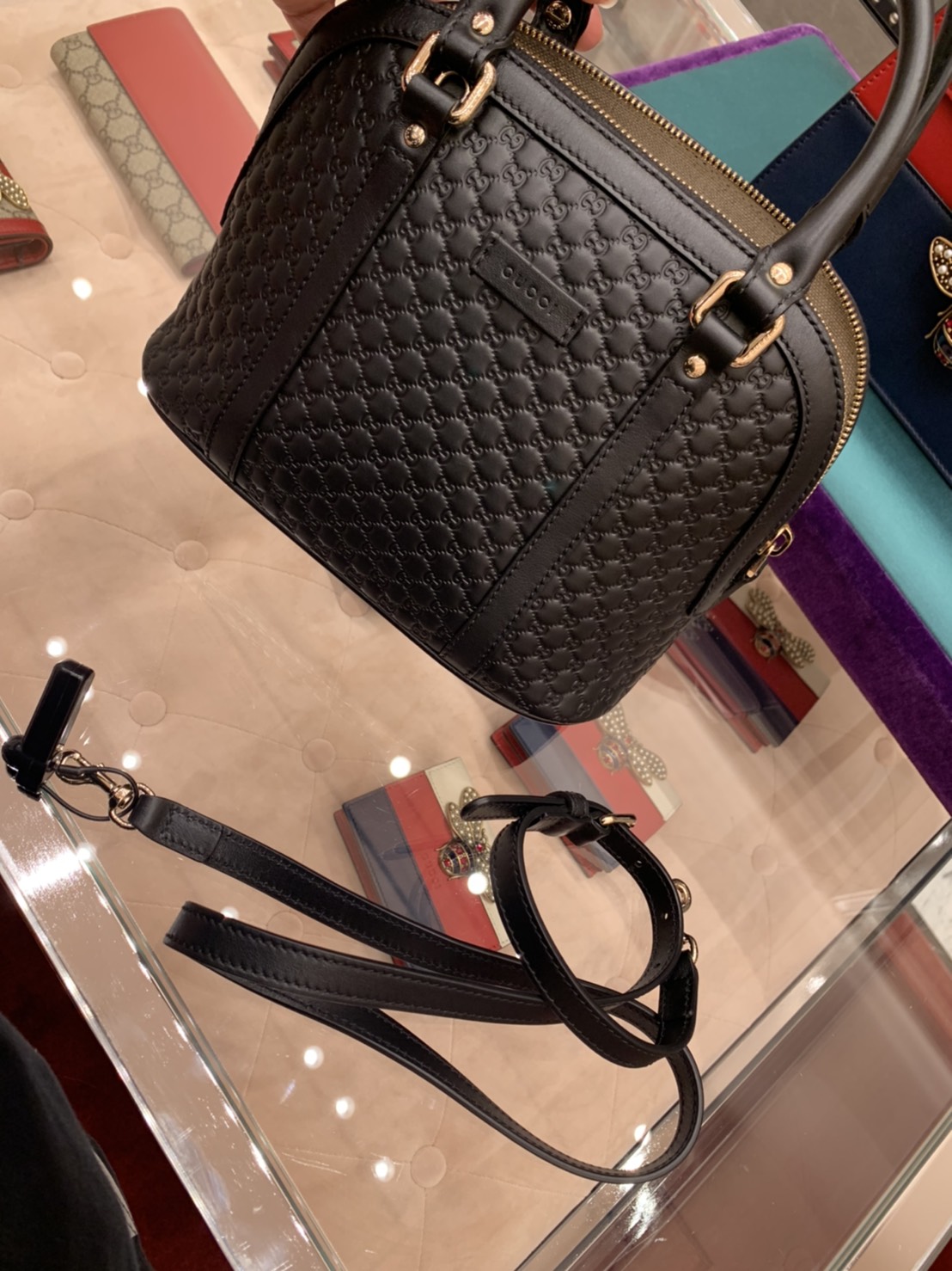 Gucci 貝殼包折扣21500/個