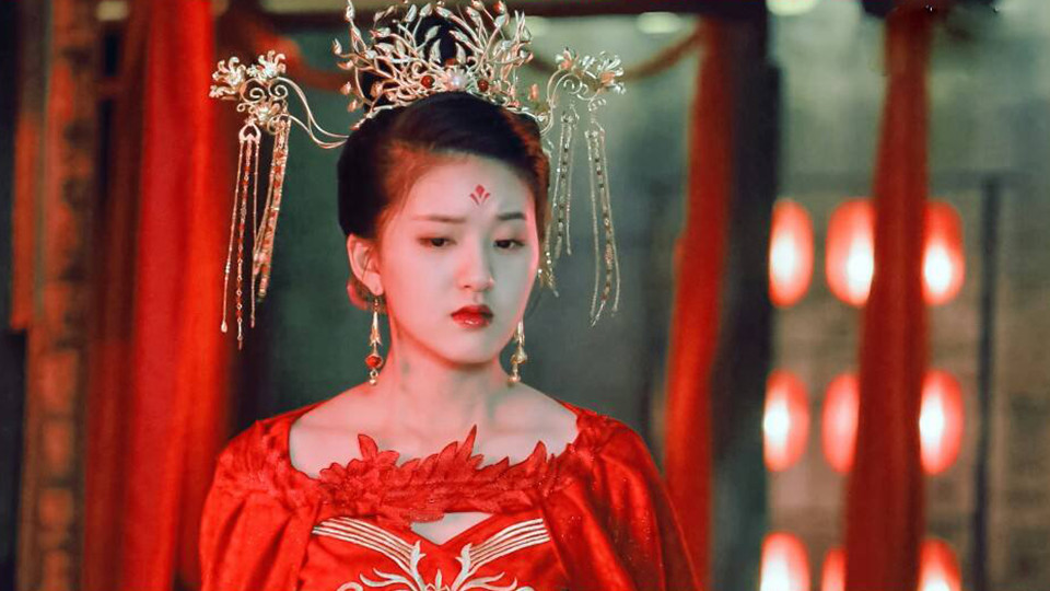 《傳聞中的陳芊芊》趙露思7個古裝角色：《哦！我的皇帝陛下》洛菲菲