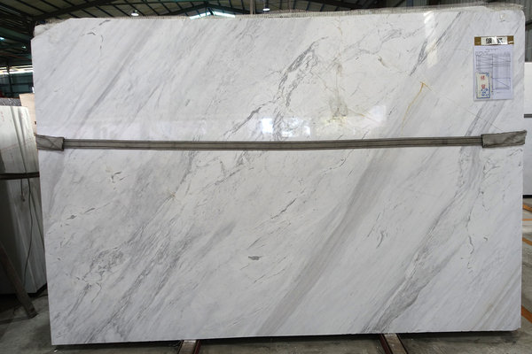 銀狐大理石-八里聯利石材，大理石材推薦，翡翠、瑞士白大理石，白色系大理石，電視牆、玄關、浴室、檯面適用大理石，有礦山自產自銷的大理石材廠推薦