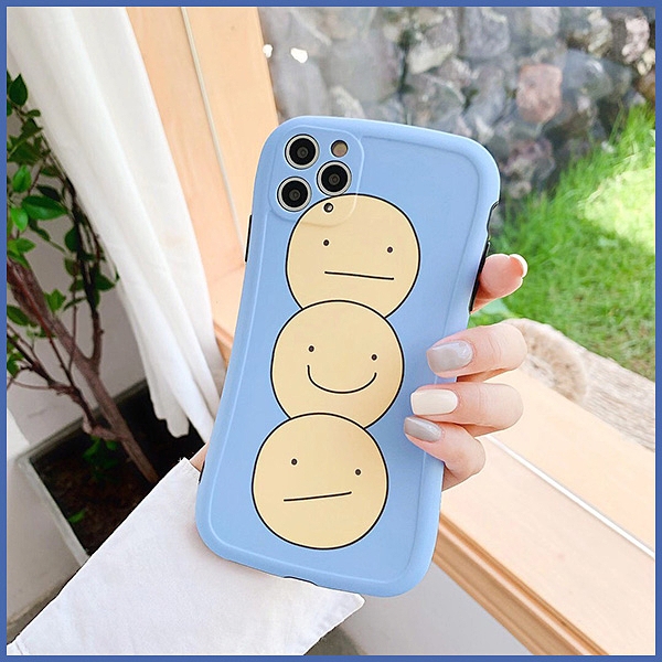 ● 三顆奶油球 保護殼 ● 全包邊 可掛繩