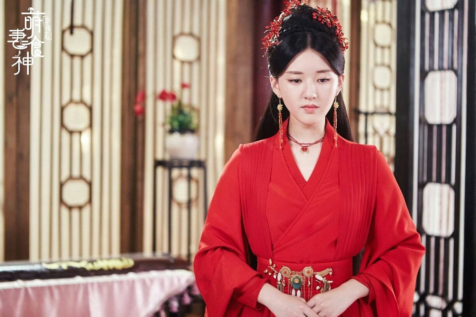 《傳聞中的陳芊芊》趙露思7個古裝角色：《萌妻食神》柳依依