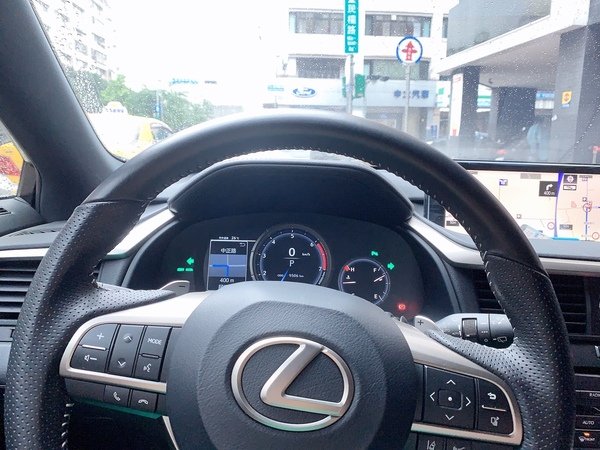 「花蓮旅遊」花蓮租車三天二夜輕旅行自駕遊，盛夏消暑追鯨趣-花蓮永宬租車，老時光燒肉酒肴，欣欣麵館不是麵店，小花公寓民宿與窩WOW青年旅館直擊分享