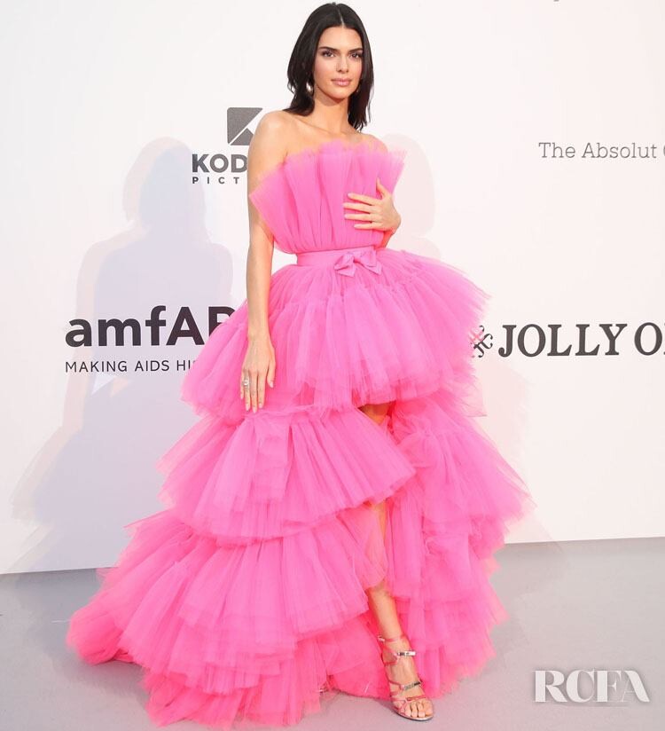 撞衫的女明星們! 盤點六款時尚小眾品牌，這品牌竟多次出現在女團中!