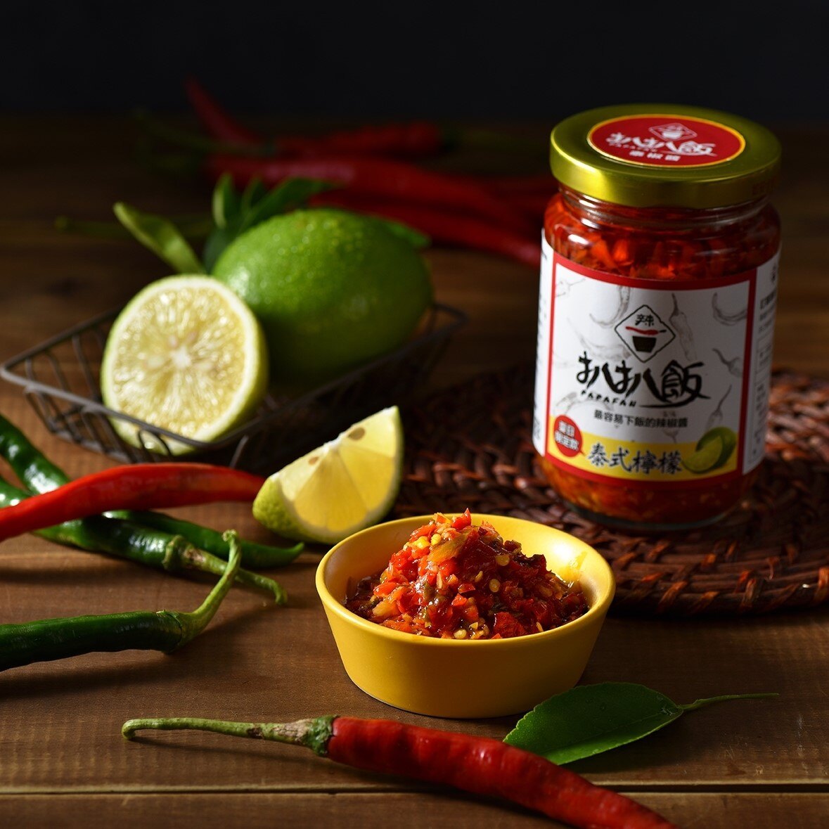 現貨下殺 台灣品牌『扒扒飯 扒扒鬆 雙椒醬 泰椒醬』 泡菜 麻辣 花椒 拌飯 拌麵 沾醬 辣椒醬 辣醬 辣味 調味料【購知足】