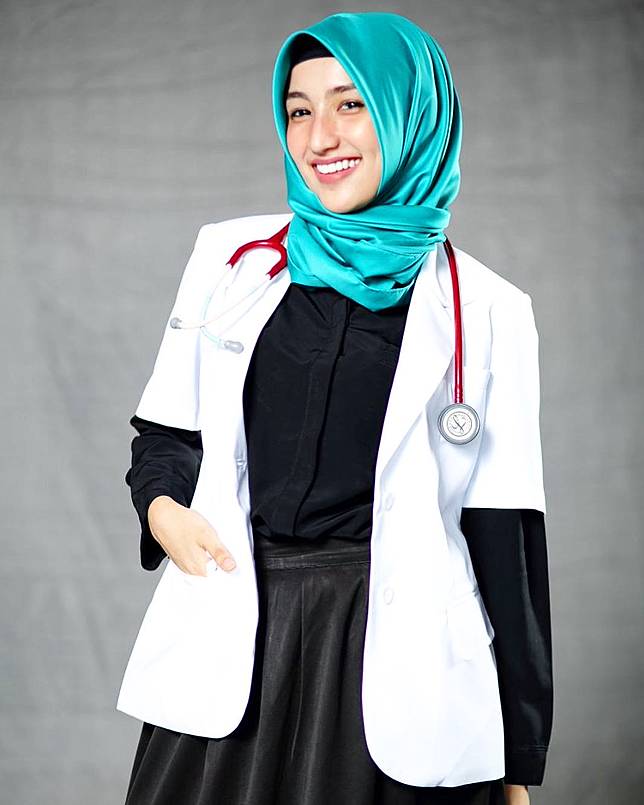 10 Dokter  Cakep Indonesia yang Bakal Bikin Kamu Gak Takut 