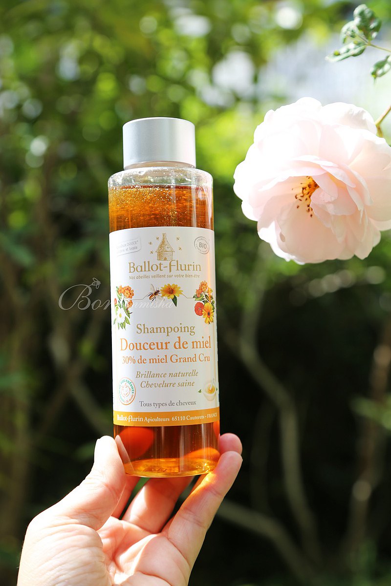 Ballot-Flurin法國巴洛蜜蜂世家-有機甜蜜蜂蜜潔淨洗髮露 頭皮健康了，頭髮就健康了 30％有機生蜂蜜、超溫和配方、恢復頭髮光澤活力 含有天然生蜂蜜，使頭髮自然光澤，並滋養髮根，舒緩和去頭皮老