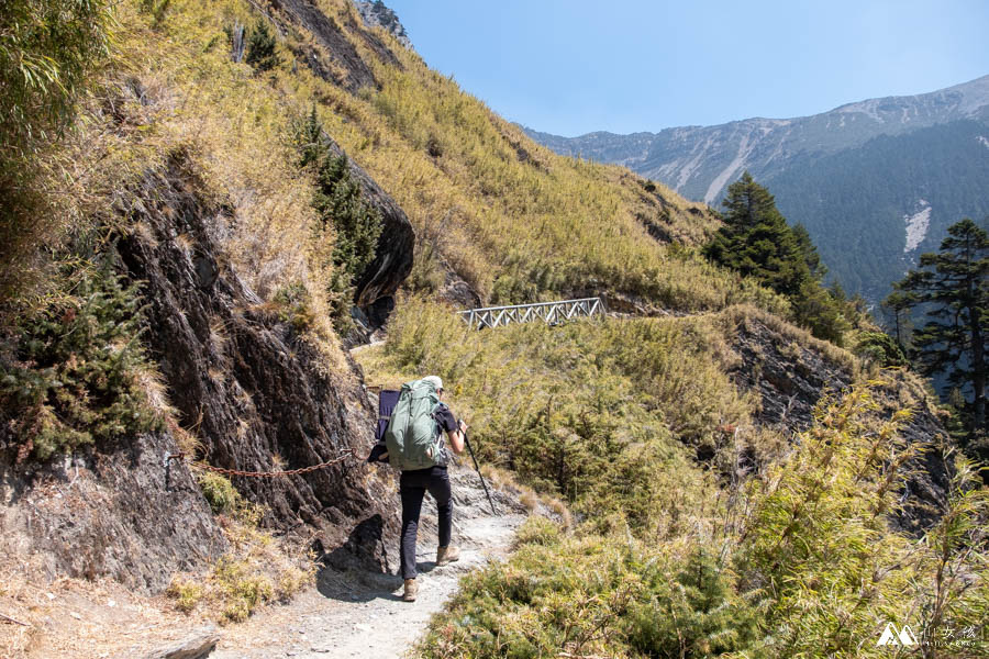 山女孩MelissaxMao冒險生活_玉山主峰東峰西峰兩天一夜_登山紀錄分享-46.jpg