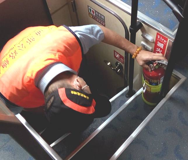 中秋連假疏運高市區監理所督導客運業者整備情形 Nownews 今日新聞 Line Today