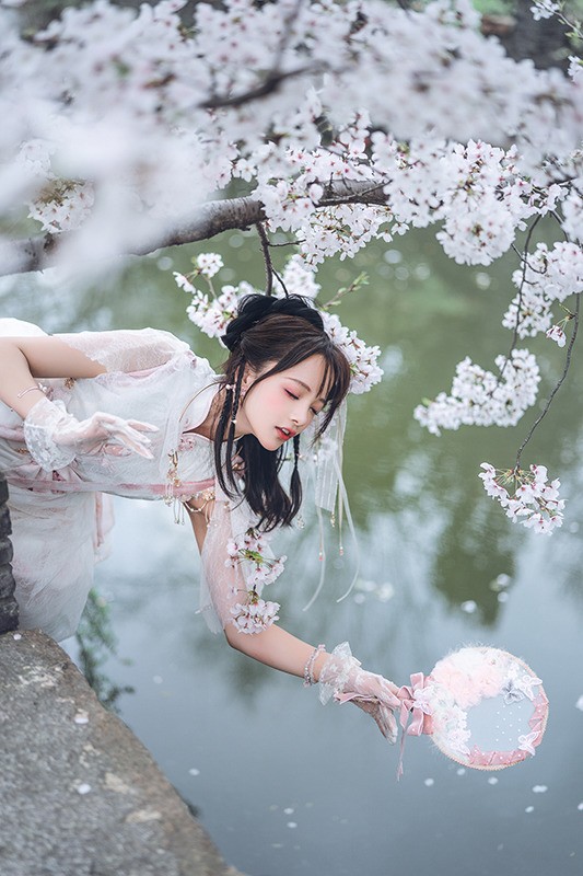 中国トップロリータモデル・猫梓子の超絶美少女ぶり！圧倒的で唯一無二 