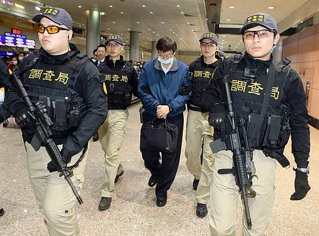 重武裝戒護　潤寅楊文虎晚間押解回台