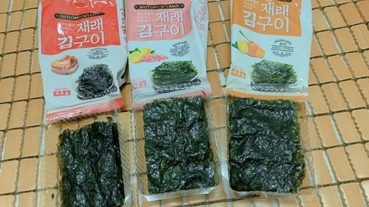 MOTOMOTOYAMA韓式海苔-朝鮮海苔泡菜風味/檸檬玫瑰鹽風味/柚香風味，很韓風的精緻包裝，吃起來也很好吃，很適合當零嘴享用～宅配零食/零嘴點心/生活休閒/健康美味/聚會/海苔點心/零食推薦2019