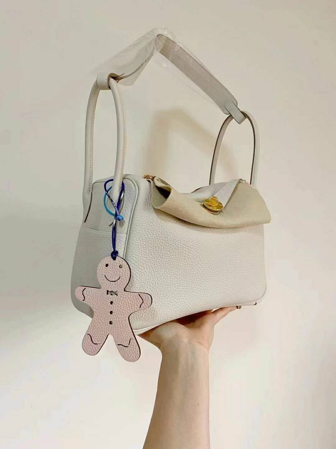 愛馬仕Hermes Lindy26 奶昔白 金扣 極品價高 $