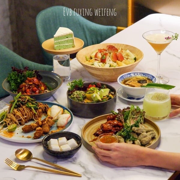 素食餐酒館推薦：EVB馬來西亞風味蔬食餐酒館