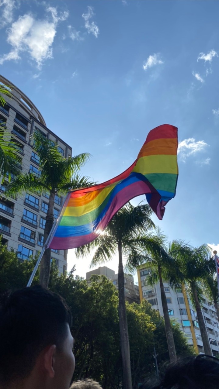 🏳️‍🌈晴時多雲偶陣雨🌈