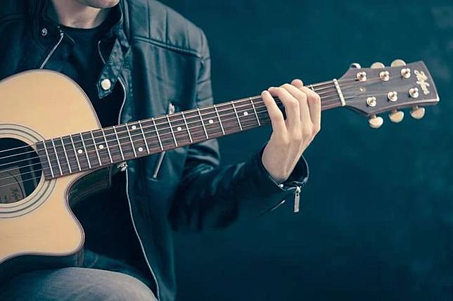 Chord Dan Lirik Lagu Kiss Me Sixpence None The Richer