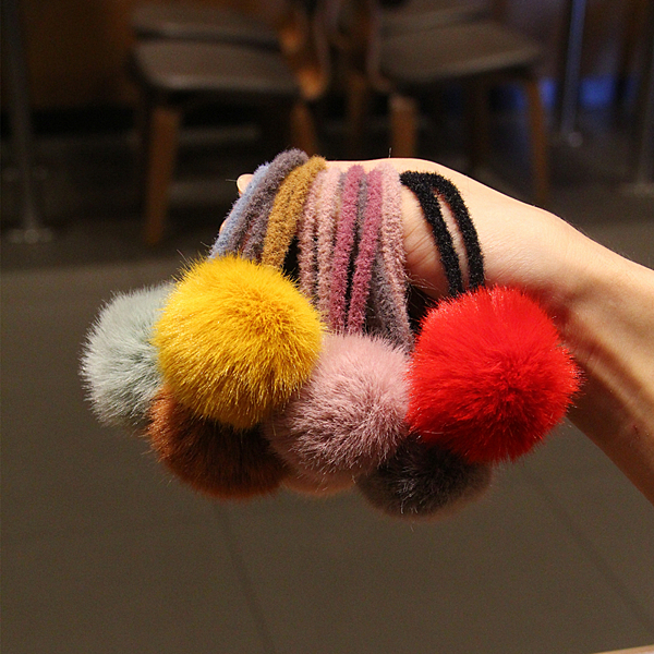 髮束內直徑約:5CM..雙圈 毛球大小約:5CM 款式如圖-實品拍攝 單位:個