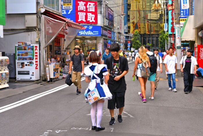 在日本對路人拍照