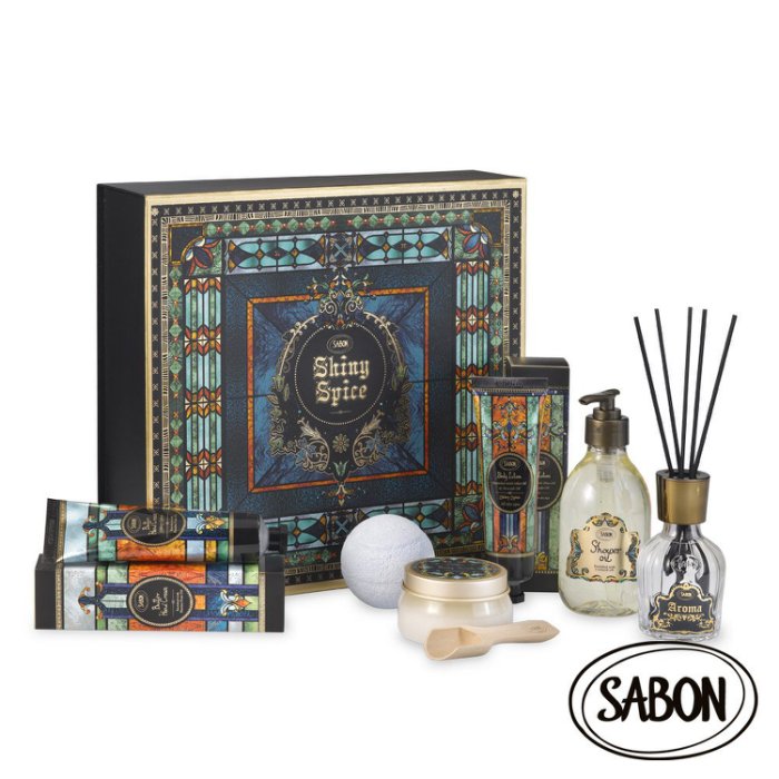 ✦商品名稱✦SABON 璀璨霓彩迷你身體磨砂膏禮盒 ✦商品規格✦ １．沐浴油300ml ２．身體磨砂膏200g ３．身體乳液100 ml ４．極潤護手霜75 ml ５．薰香組110 ml ６．沐浴球1