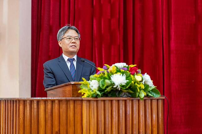 Pla Medical Experts Honored With Lao Army Friendship Crosses Xinhua Line Today