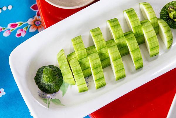 【日月潭一日遊】南投頭社活盆地農村美食餐桌與休閒農場-體驗不一樣的在地食材美味佳餚與獨特河道獨木舟體驗