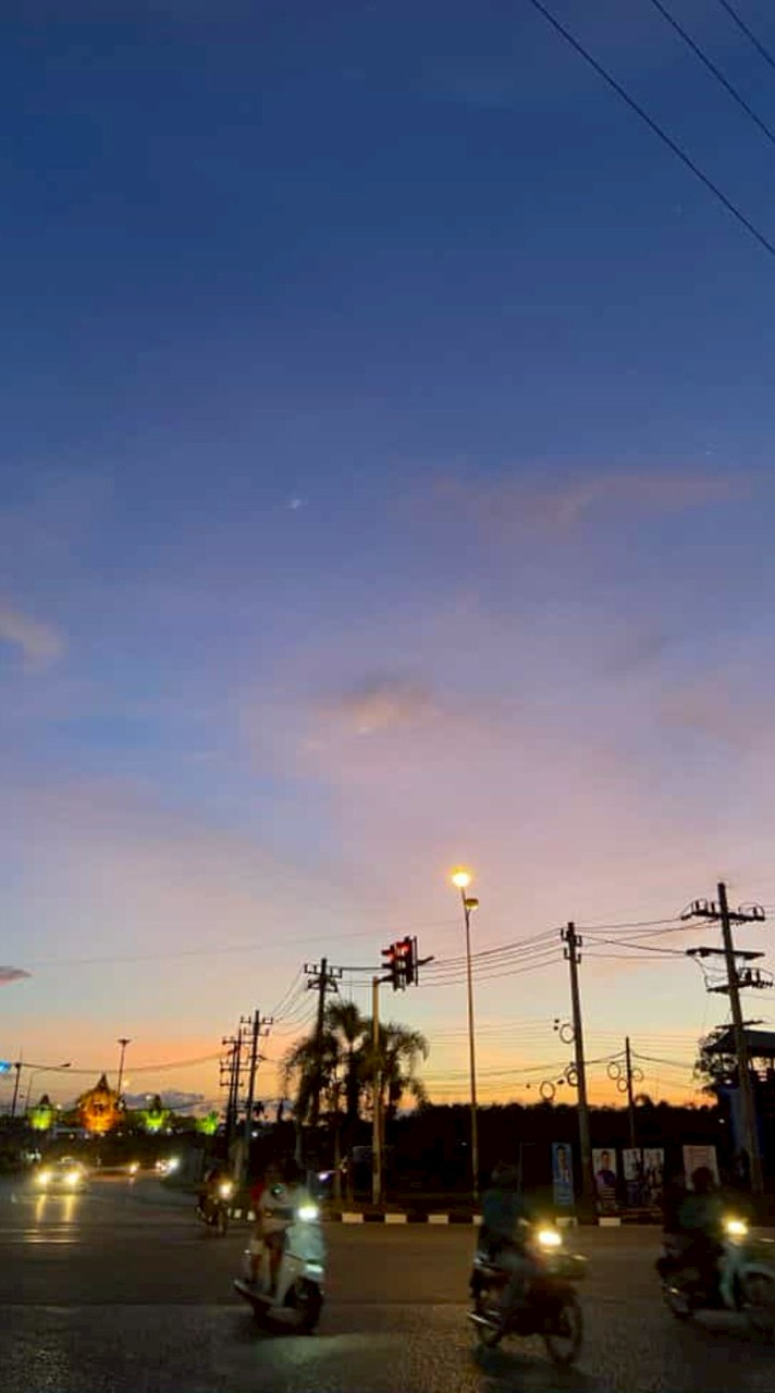 เล่นเกมเเละไลน์