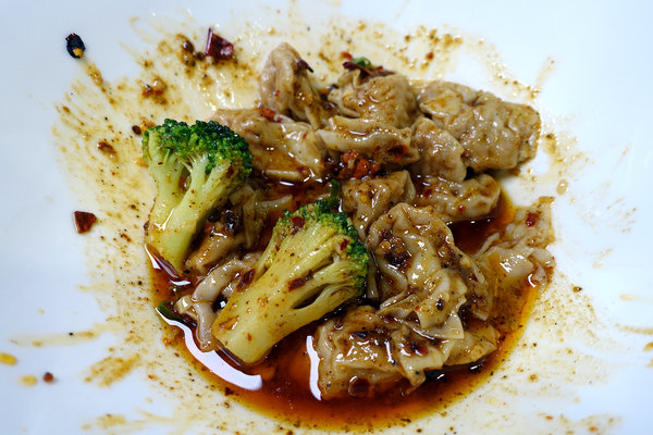 台灣郎正宗牛肉麵-松江南京站好吃牛肉麵，清燉/紅燒/蕃茄/咖哩牛肉麵、油潑抄手麵、手工水餃，中山區牛肉麵推薦(附台灣郎正宗牛肉麵菜單)