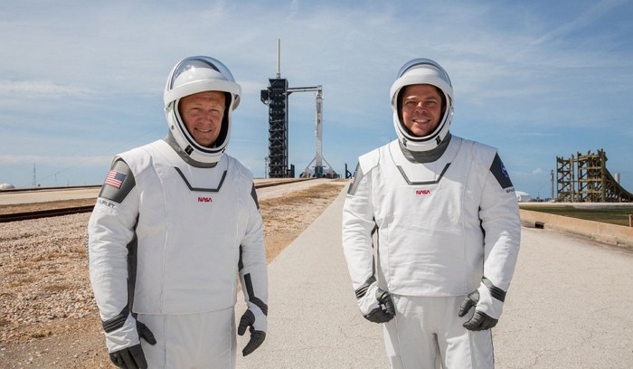 SpaceX今天將實現首次商用太空船載人飛行，NASA全新太空服曝光