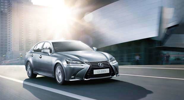  Lexus GS 200t Raih ASEAN Car of The Year 2016 