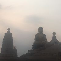 敬亭山照服員互助社