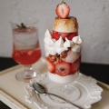 苺パフェ - 実際訪問したユーザーが直接撮影して投稿した三沢カフェALES Cafeの写真のメニュー情報
