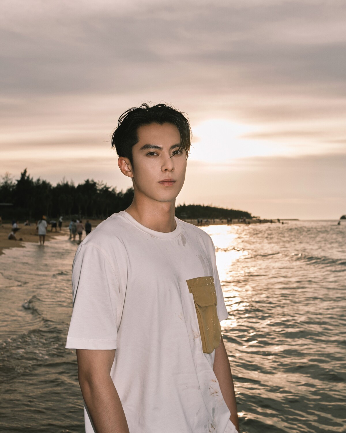 未開播先紅！陸劇《大奉打更人》王鶴棣搭檔田曦薇揭發千年秘密 穿越+探案題材太吸引人