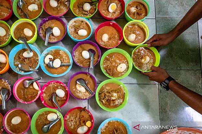 Bubur Khas India Jadi Menu Buka Puasa Di Kampung Pekojan Antaranews Com Line Today