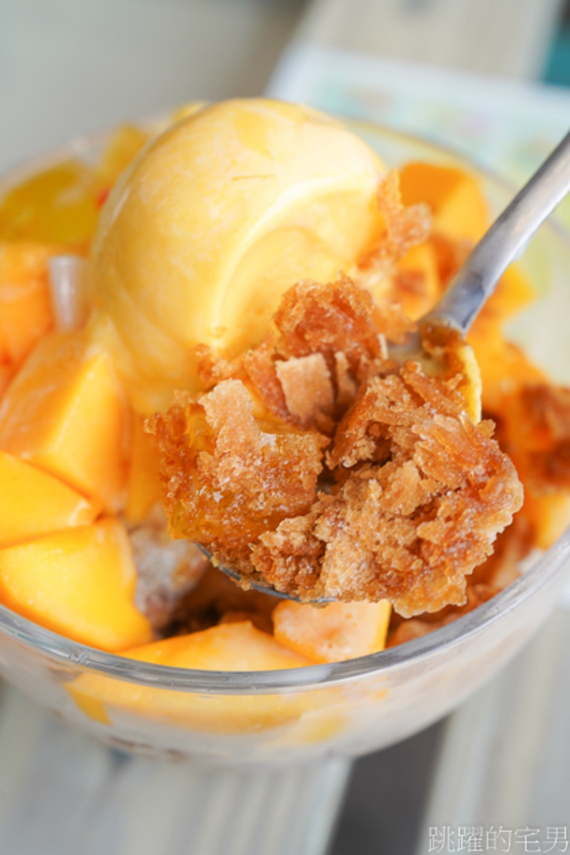 暑假準備衝一波！花蓮10家「從早吃到晚」美食攻略：黃金梅子雞、排隊臭豆腐