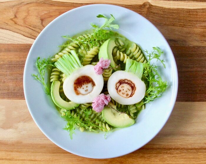 蕪菁與酪梨的抹茶豆奶螺旋麵