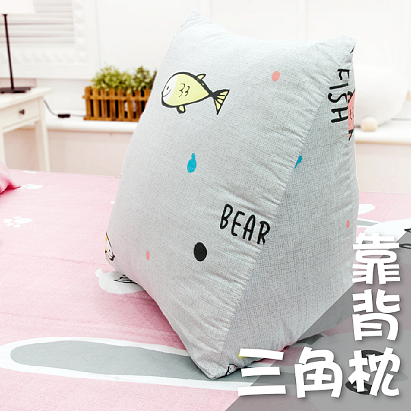 -三角形靠背枕墊、抬腳枕、靠腰枕n-符合人體工學，防止駝背n-純綿表布，柔順舒適