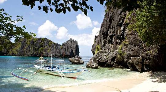 5 Pantai Yang Patut Dikunjungi Pada Januari