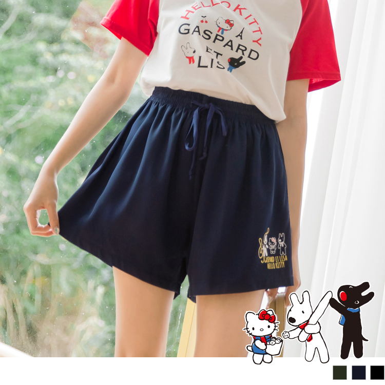 麗莎與卡斯柏可愛模樣結合油畫筆觸， 與KITTY結合營造出全新的法式風格。 質感亮眼的燙金印花點綴整體感~~ 輕盈的布料材質穿著舒適不拘束， 簡單搭配展現活力感!!! ************** 小