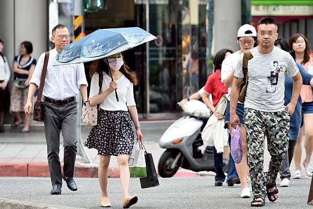 南部高溫飆至35 4度明天午後防雷雨發生 Nownews 今日新聞 Line Today